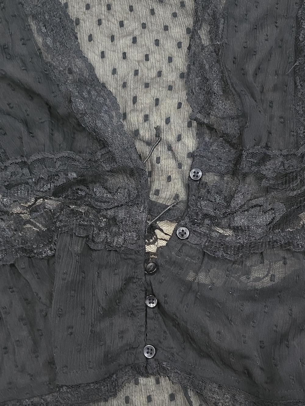 Kimchi Blue Black Sheer Lace Long-Sleeve Crop Top - Picture 5 of 7